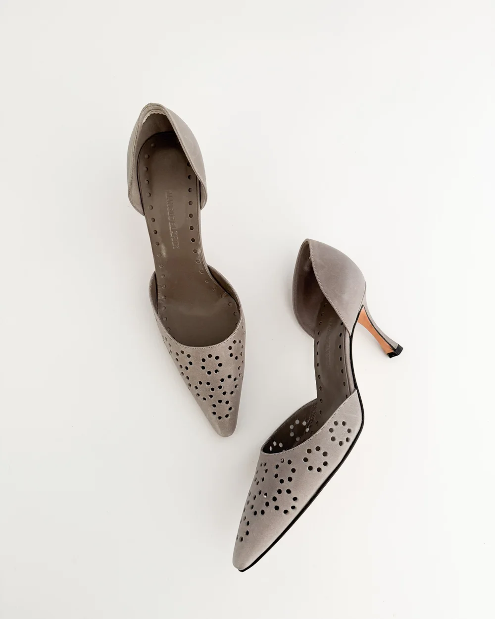 Manolo Blahnik Grey Leather Cutout Heels (IT 36) — sororité.